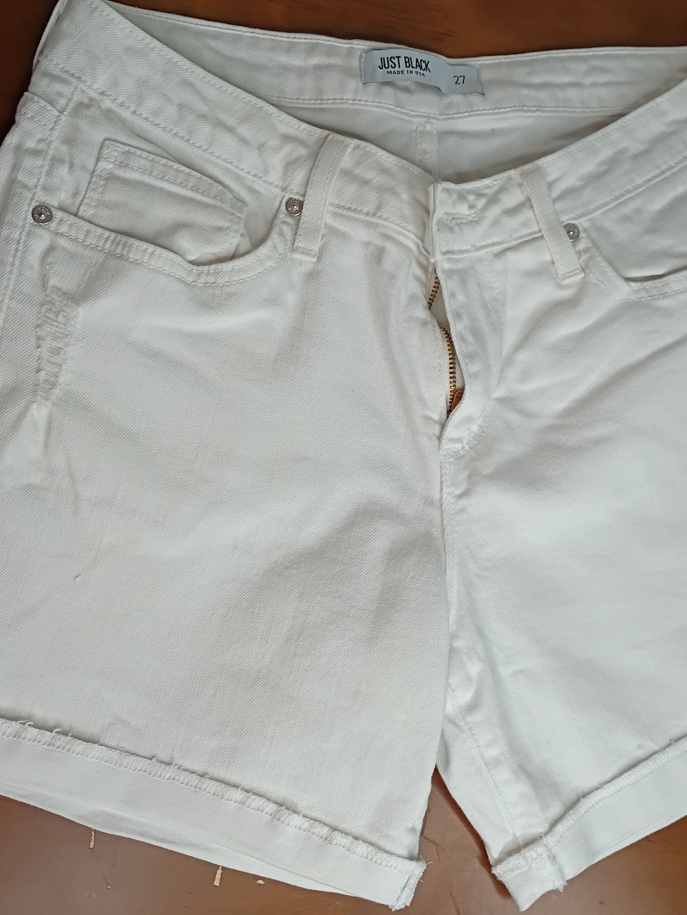 Just Black Women's White Denim Shorts - Picture 4 of 13